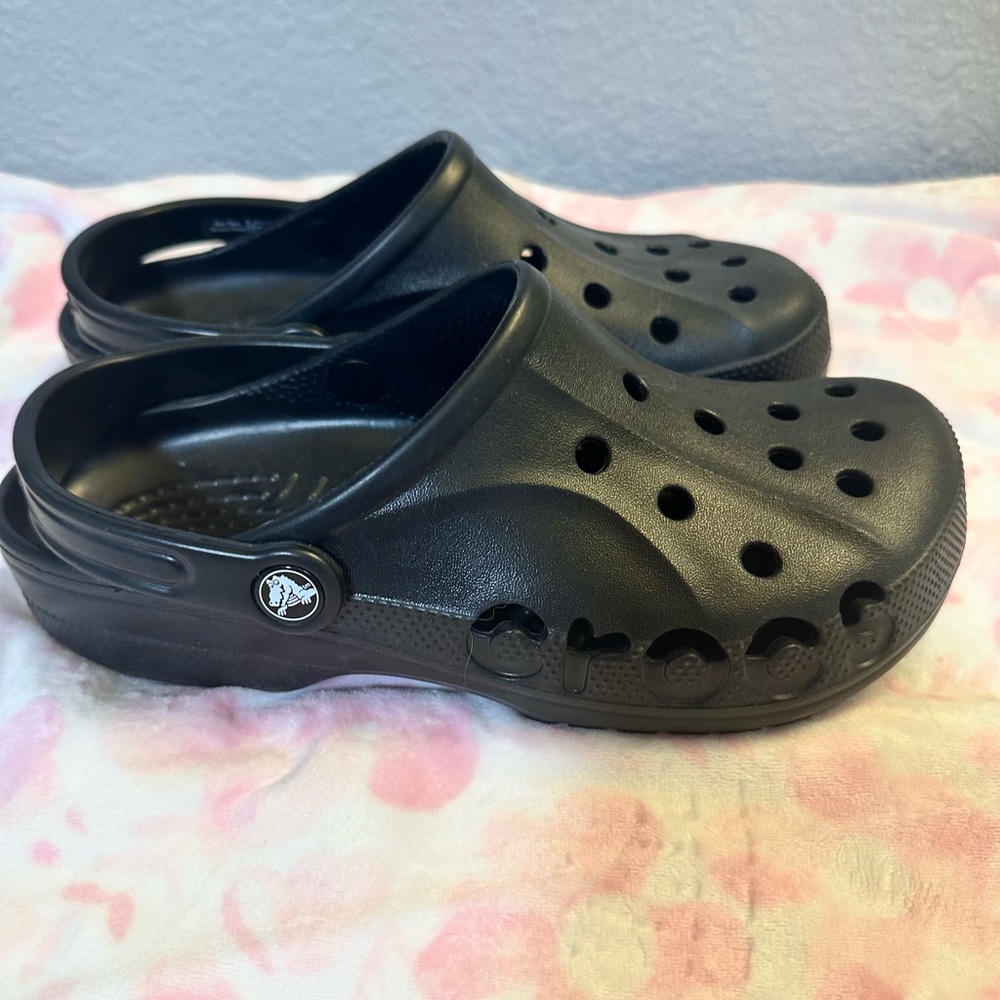 Crocs Baya women’s size 9, new